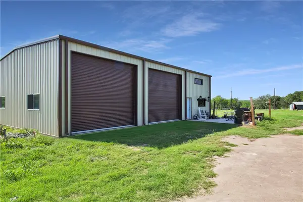 4552 Mineral Cemetery, Beeville, TX 78102