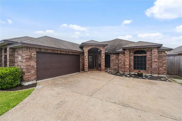 6913 Round Table Street, Corpus Christi, TX 78414