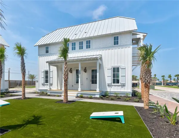 201 Laughing Gull Lane #C, Port Aransas, TX 78373