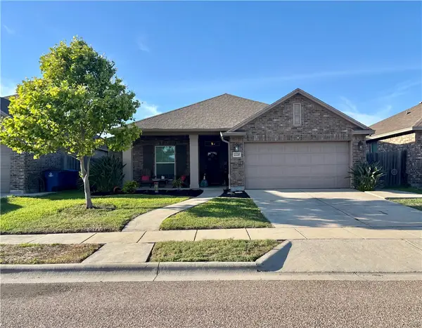 2220 Mangrove Drive, Portland, TX 78374