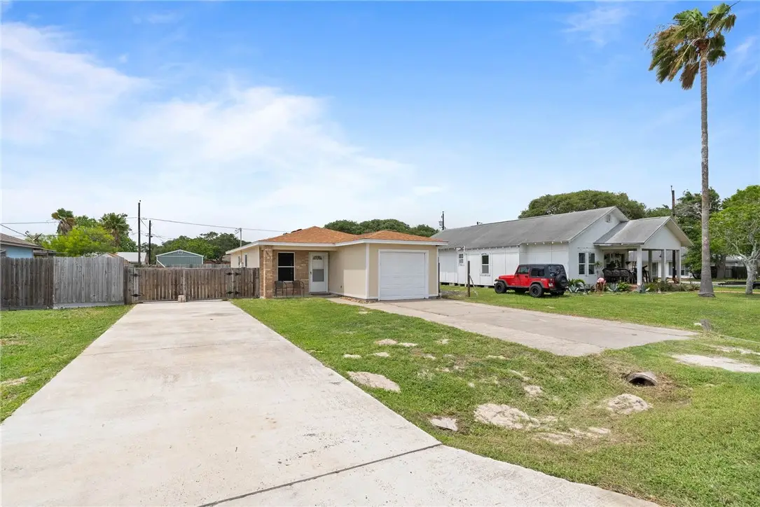 3810 Wagner Lee Drive, Corpus Christi, TX 78418 - #1