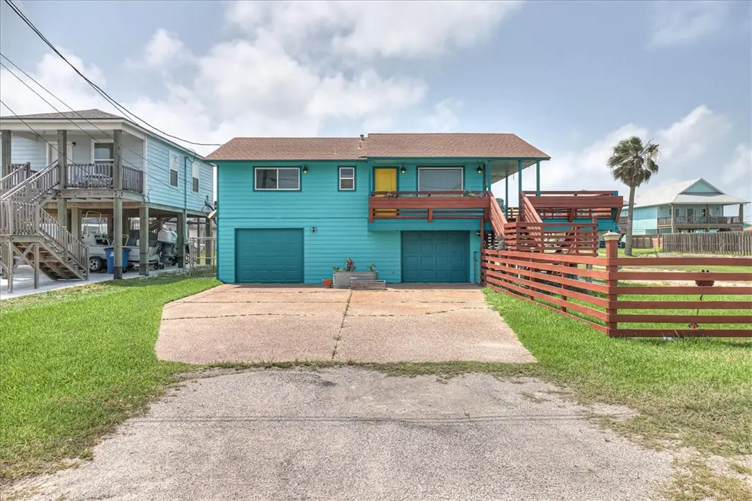 132 S Gulf Street, Port Aransas, TX 78373 - #1