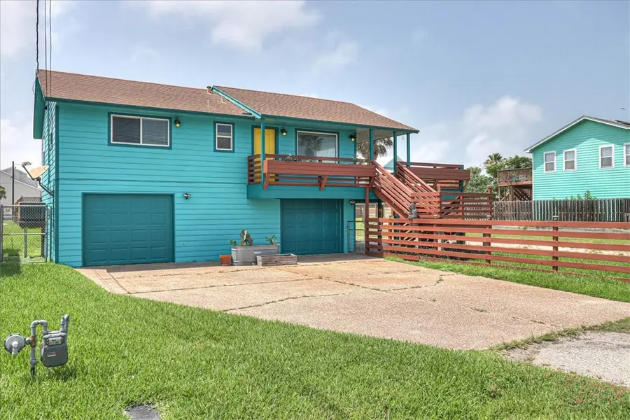 132 S Gulf Street, Port Aransas, TX 78373 - #2