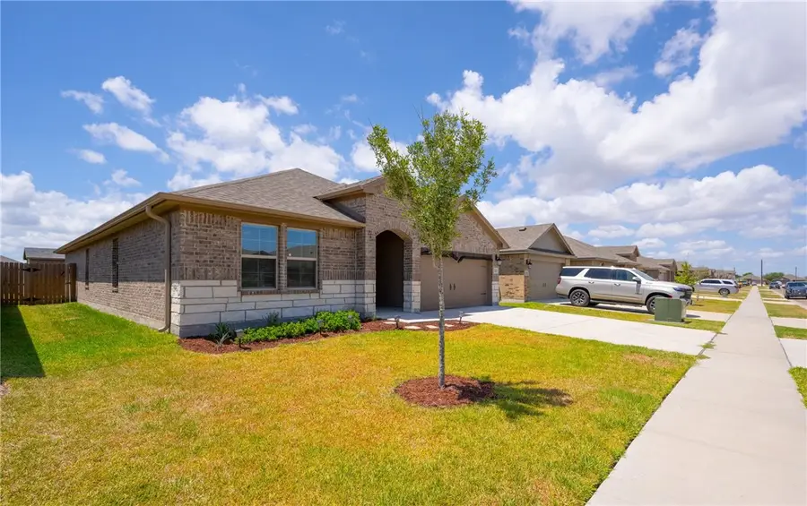 7321 Star Gazer Drive, Corpus Christi, TX 78414 - #2
