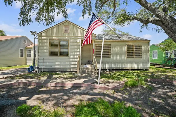 718 Ralston, Corpus Christi, TX 78404