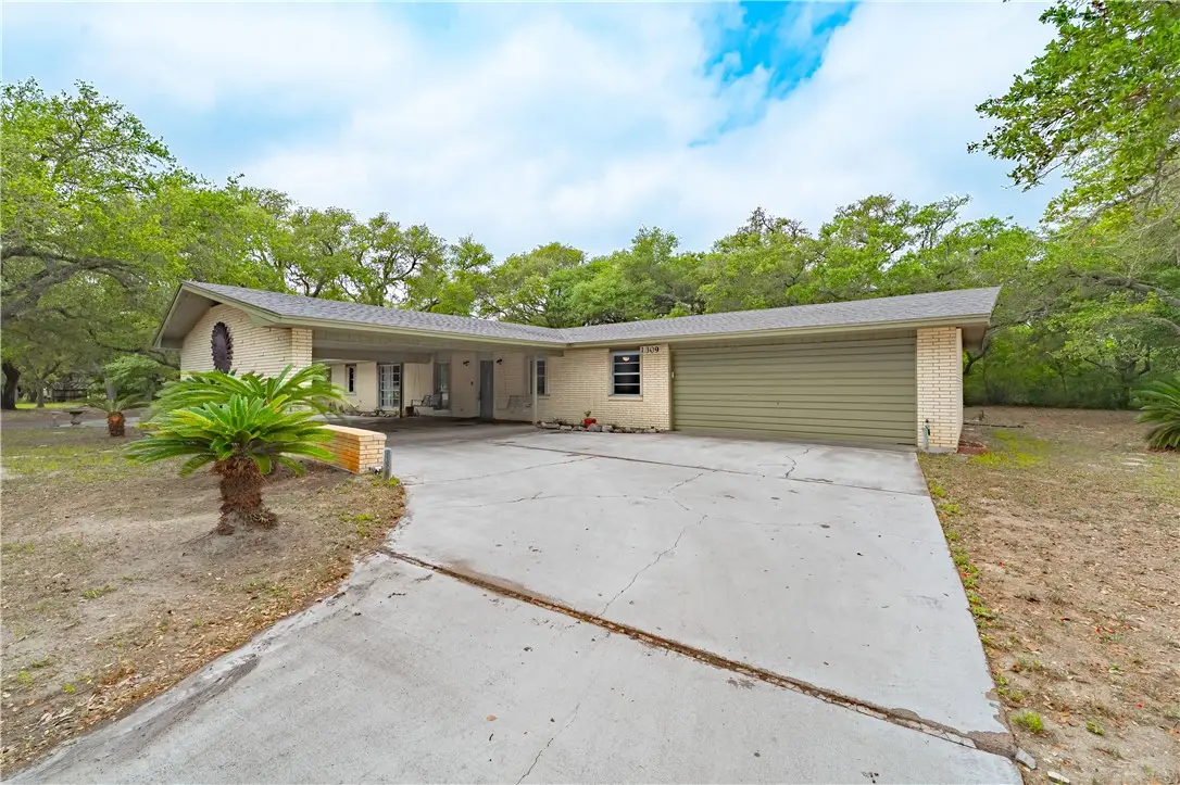 1309 Mesquite Street, Rockport, TX 78382 - #1