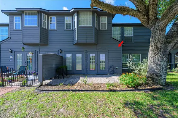 210 Oak Bay Street #1203, Rockport, TX 78382