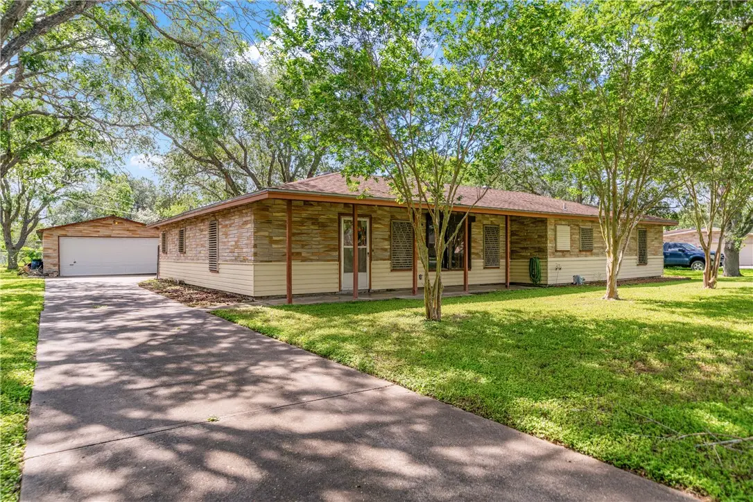 749 W Wildwood Drive, Corpus Christi, TX 78410 - #1