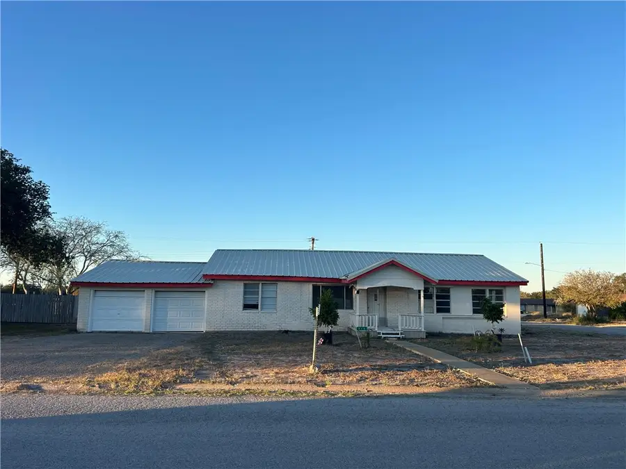 516 Stinson Street, Freer, TX 78357 - #2
