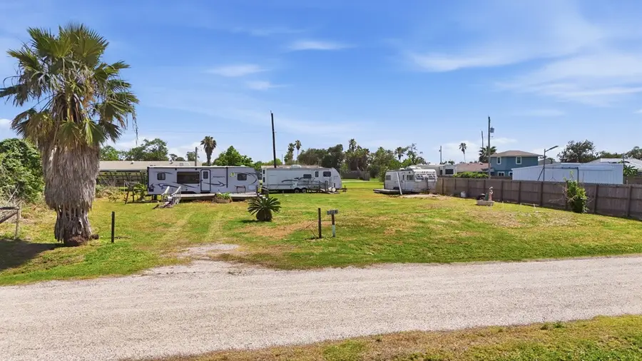 124 Coral Drive, Rockport, TX 78382 - #2
