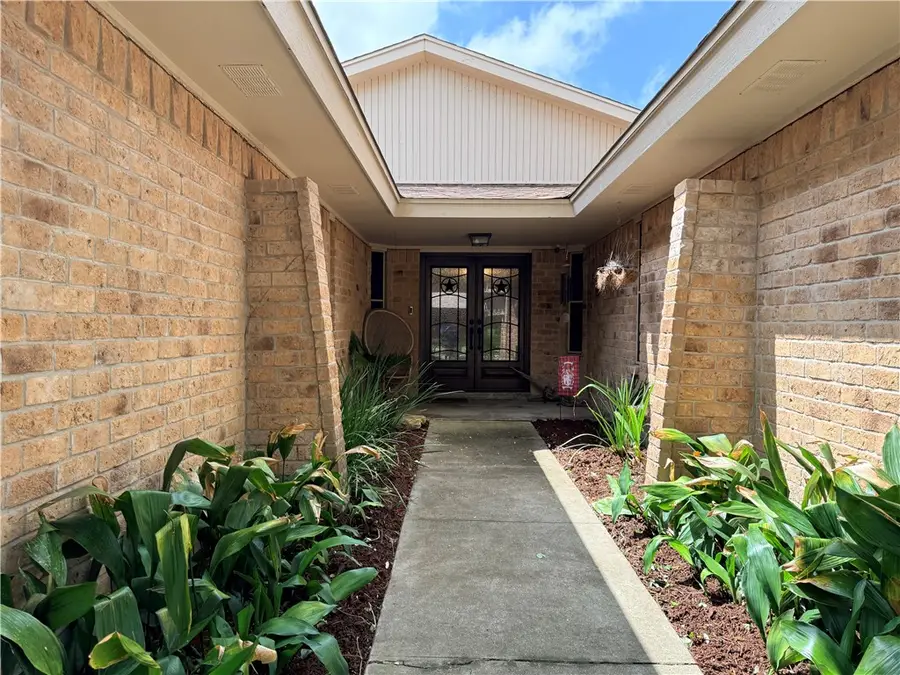 5921 Knotty Oaks, Corpus Christi, TX 78414 - #2