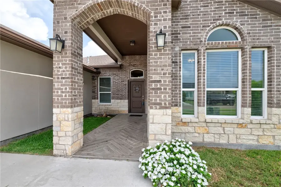 7730 Sophia Drive, Corpus Christi, TX 78414 - #2