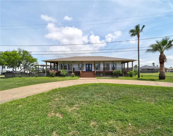 414 E Bayview Boulevard, Portland, TX 78374