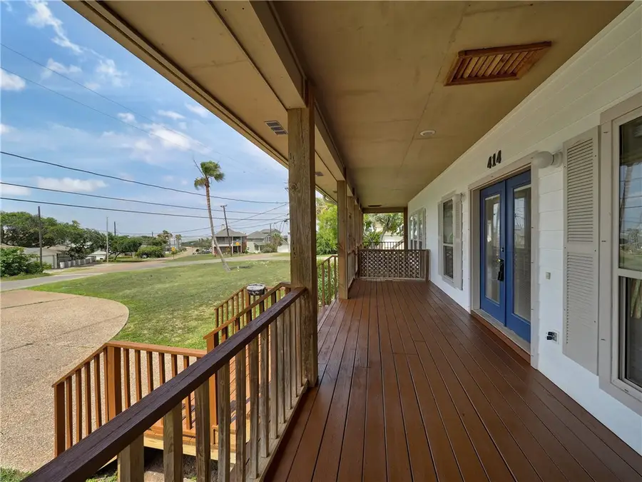 414 E Bayview Boulevard, Portland, TX 78374 - #3