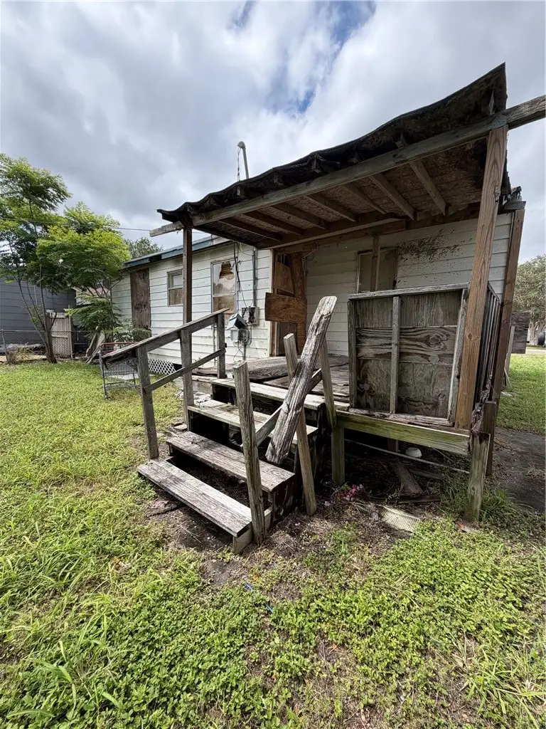 3930 Leigh Drive, Corpus Christi, TX 78408 - #3