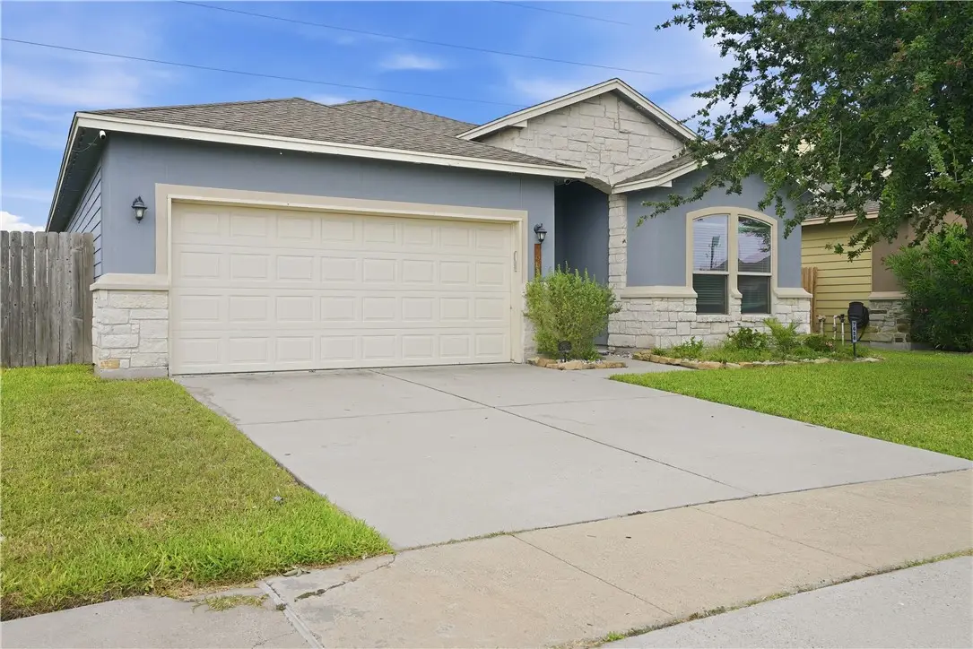 7658 Sable Creek Drive, Corpus Christi, TX 78414 - #1