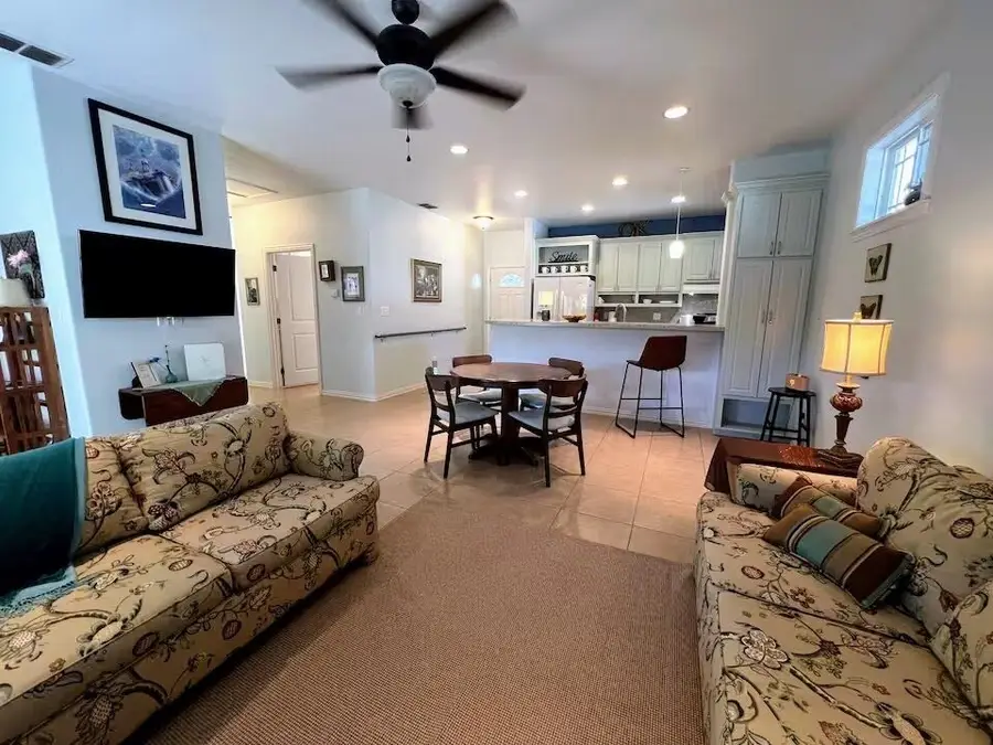 1614 Hardee Street, Rockport, TX 78382 - #3