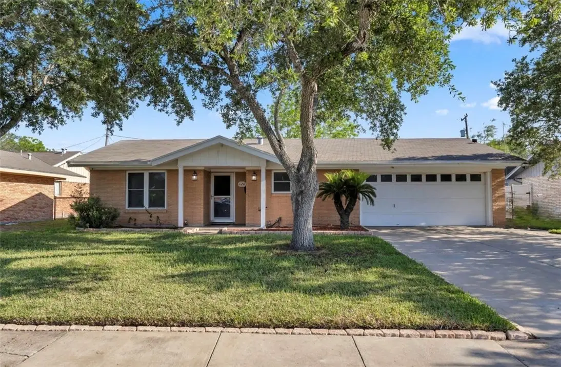 120 Daniel Moore Avenue, Portland, TX 78374 - #1