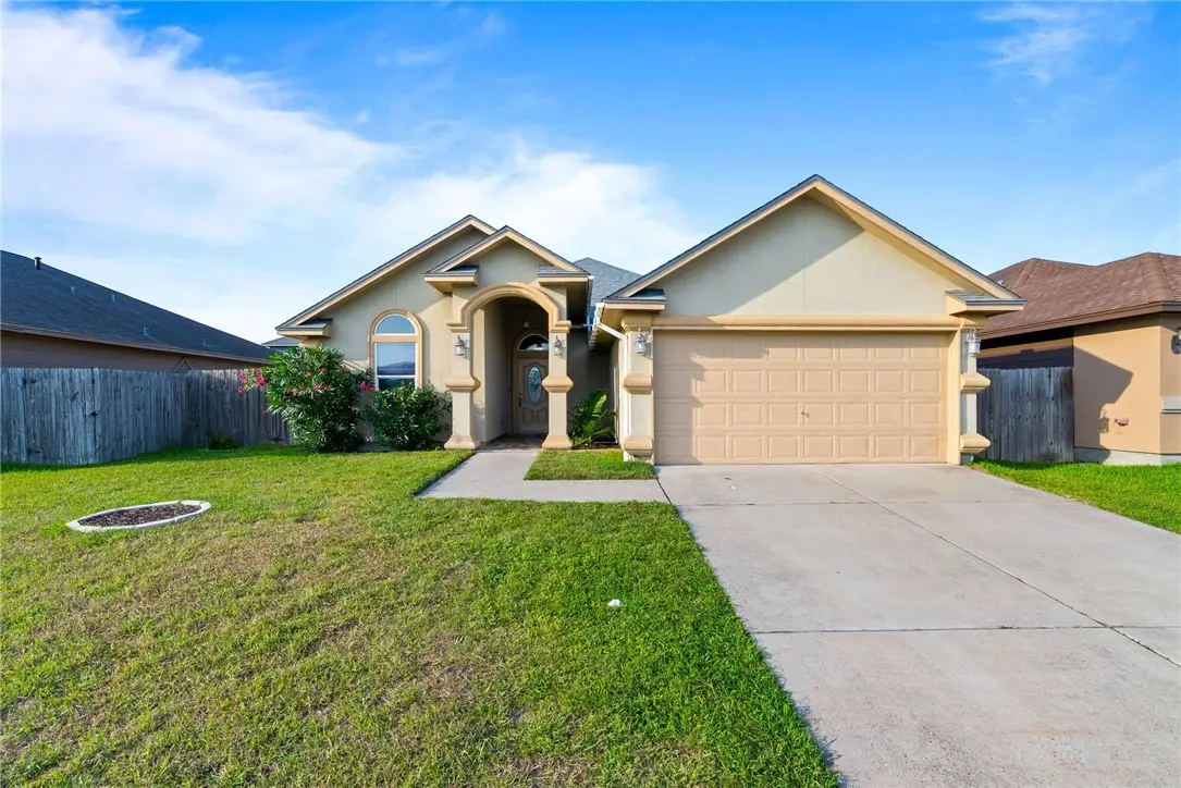 6114 Queen Bess Drive, Corpus Christi, TX 78414 - #1