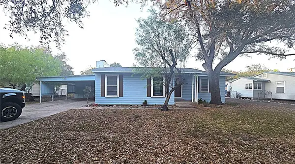 1204 W Lee Avenue, Kingsville, TX 78363