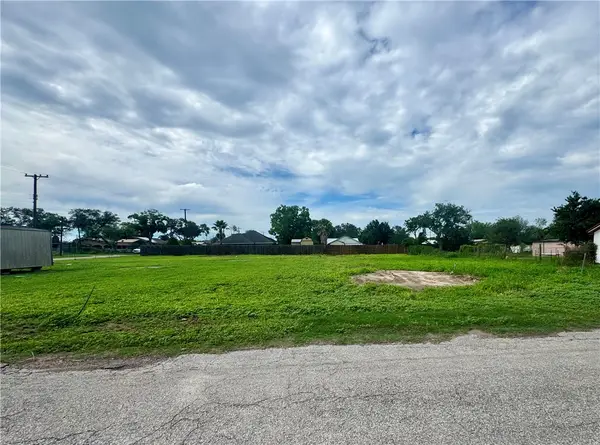 000 Hobbs, Alice, TX 78332