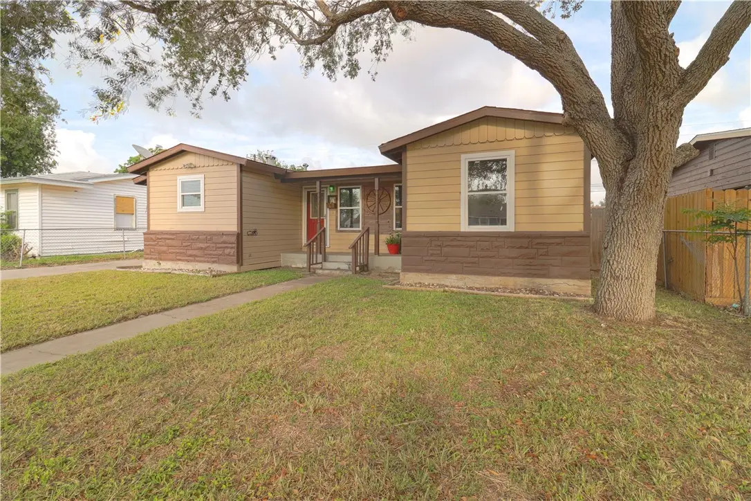 4310 Mistletoe Drive, Corpus Christi, TX 78411 - #1