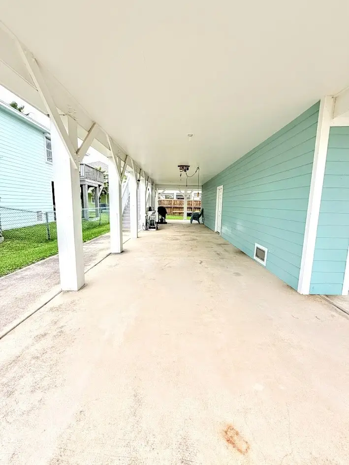 1228 S Live Oak Street, Rockport, TX 78382 - #3