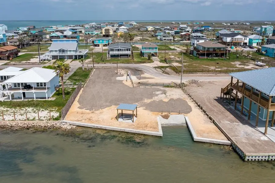 181 Shady Oaks Dr, Rockport, TX 78382 - #2
