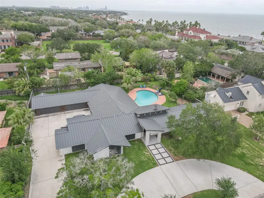 210 Bayside Drive, Corpus Christi, TX 78411 - #3