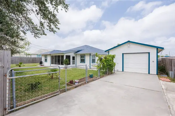 214 Rattlesnake Point Road, Rockport, TX 78382