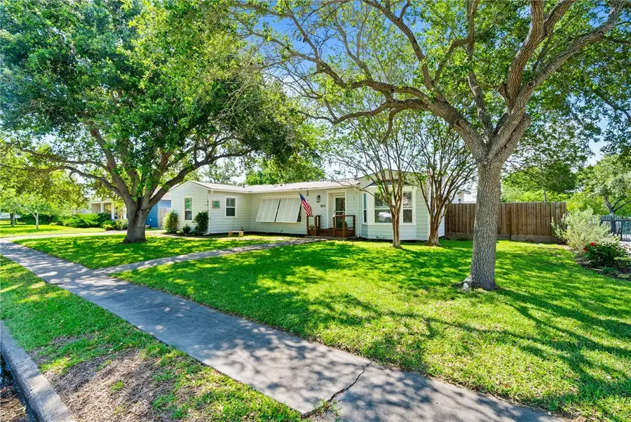 335 Laurel Drive, Corpus Christi, TX 78404 - #2