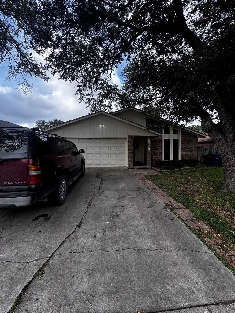 5338 Meadowgate Drive, Corpus Christi, TX 78413 - #1