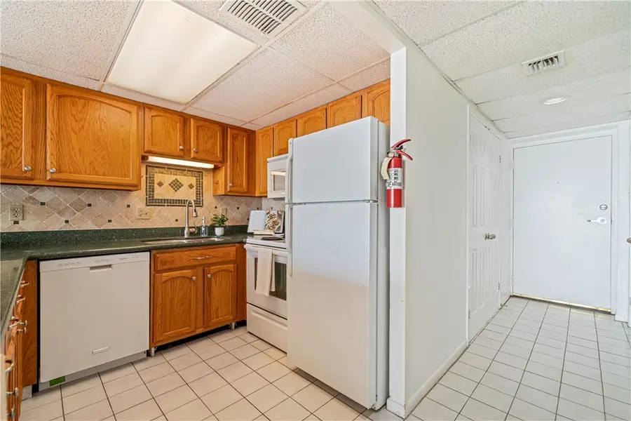 202 Reef Avenue #506, Corpus Christi, TX 78402 - #2