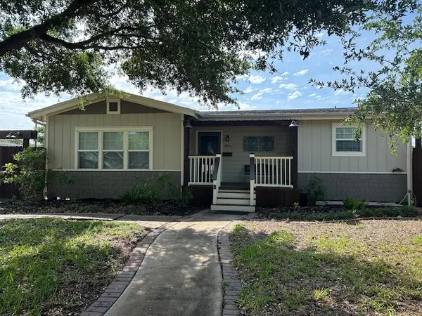 4910 Mokry Drive, Corpus Christi, TX 78415
