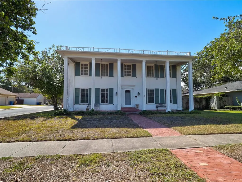 201 Del Mar Boulevard, Corpus Christi, TX 78404-1826 - #1