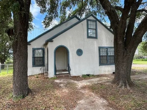 701 N Gudron Avenue, Hebbronville, TX 78361