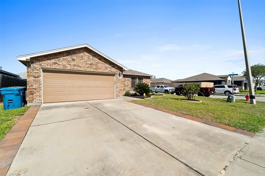 1903 Cottonwood Drive, Portland, TX 78374 - #2