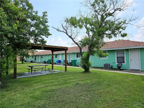 160 N 13th Street, Aransas Pass, TX 78336