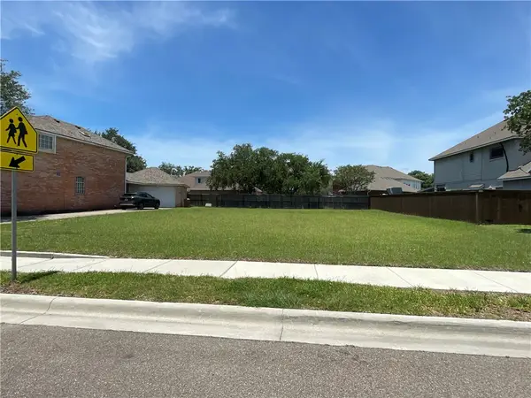 6249 Strasbourg Drive, Corpus Christi, TX 78414
