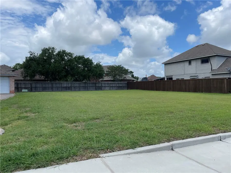 6249 Strasbourg Drive, Corpus Christi, TX 78414 - #2