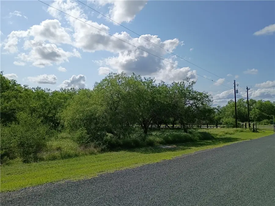 108 Swinney Switch, Mathis, TX 78368 - #2