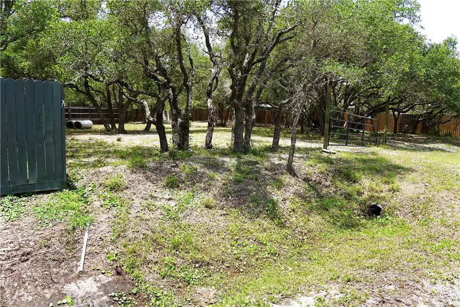 1121 Egret, Rockport, TX 78382 - #2