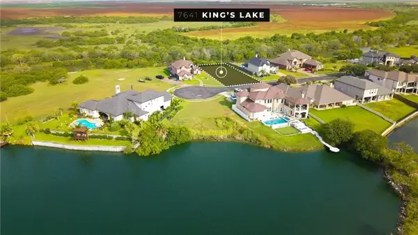 7641 Kings Lake Circle, Corpus Christi, TX 78413