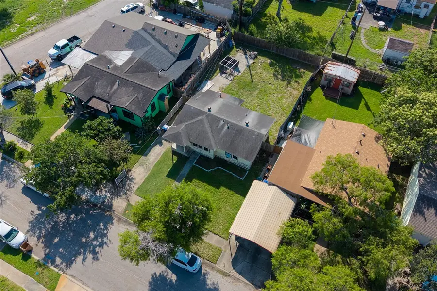 4310 Fir Street, Corpus Christi, TX 78411 - #2
