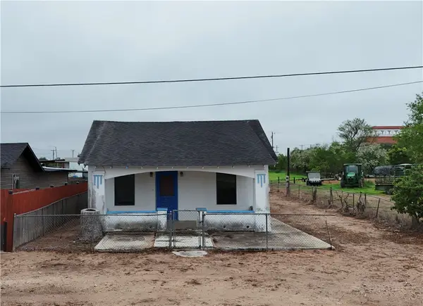 607 E North Street, Hebbronville, TX 78361