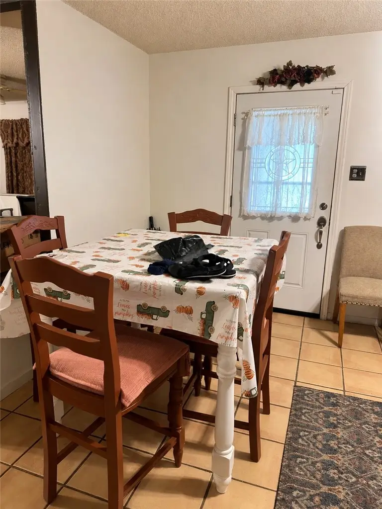 429 N Mccampbell Street, Aransas Pass, TX 78336 - #2
