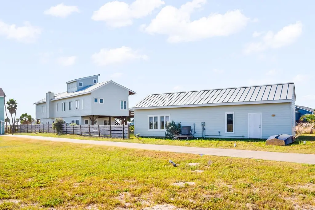 127 Twelfth Street, Port Aransas, TX 78373 - #1