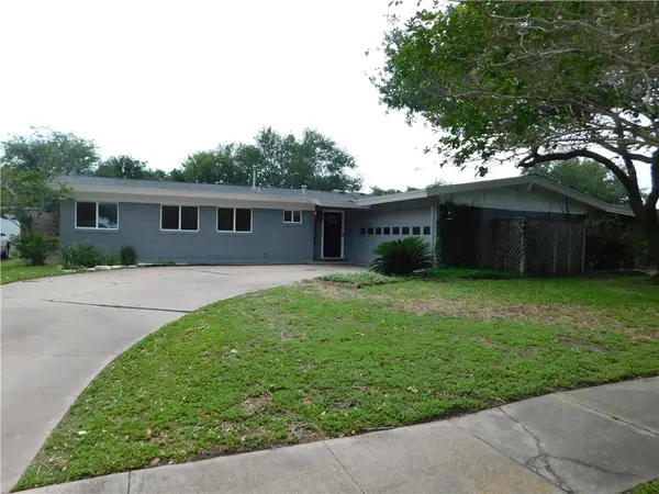 613 Driftwood Place, Corpus Christi, TX 78411