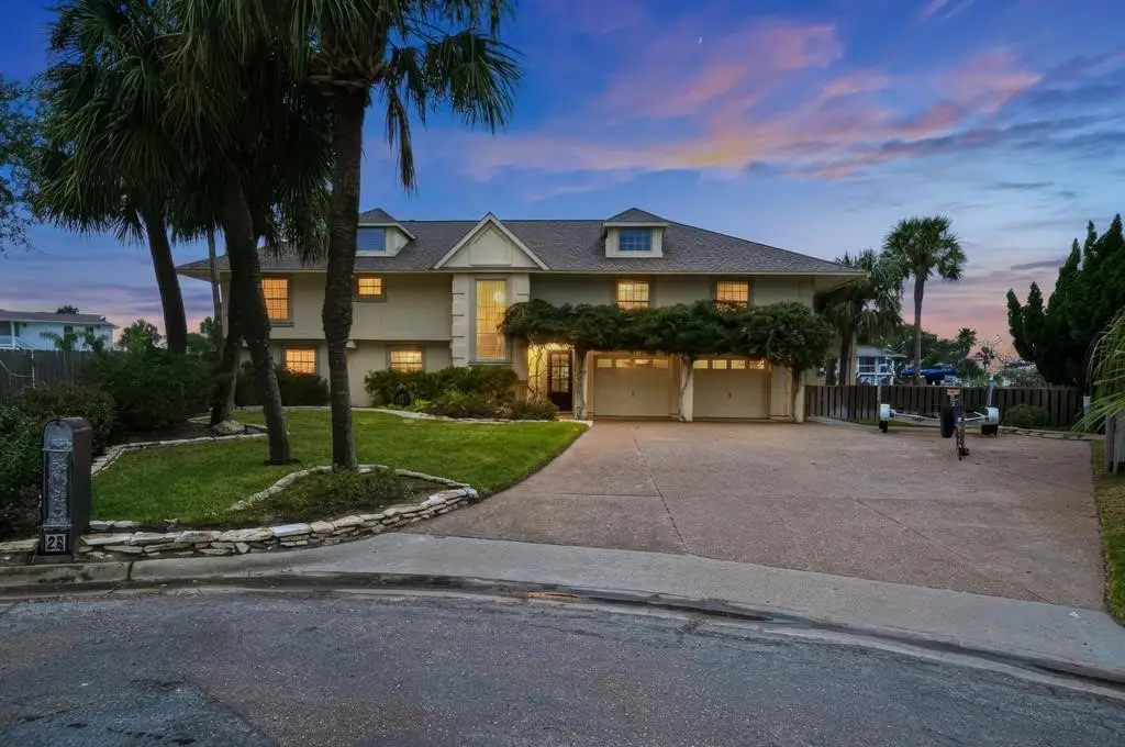 25 Luau Lane, Rockport, TX 78382 - #1