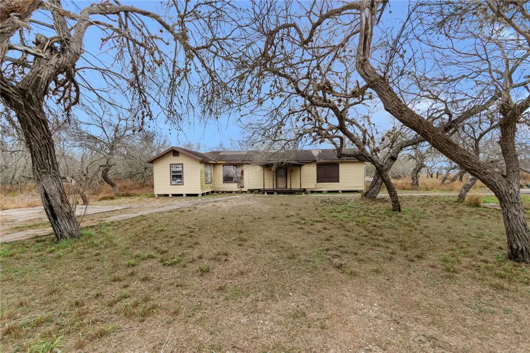 129 N County Road 1012, Kingsville, TX 78363 - #1
